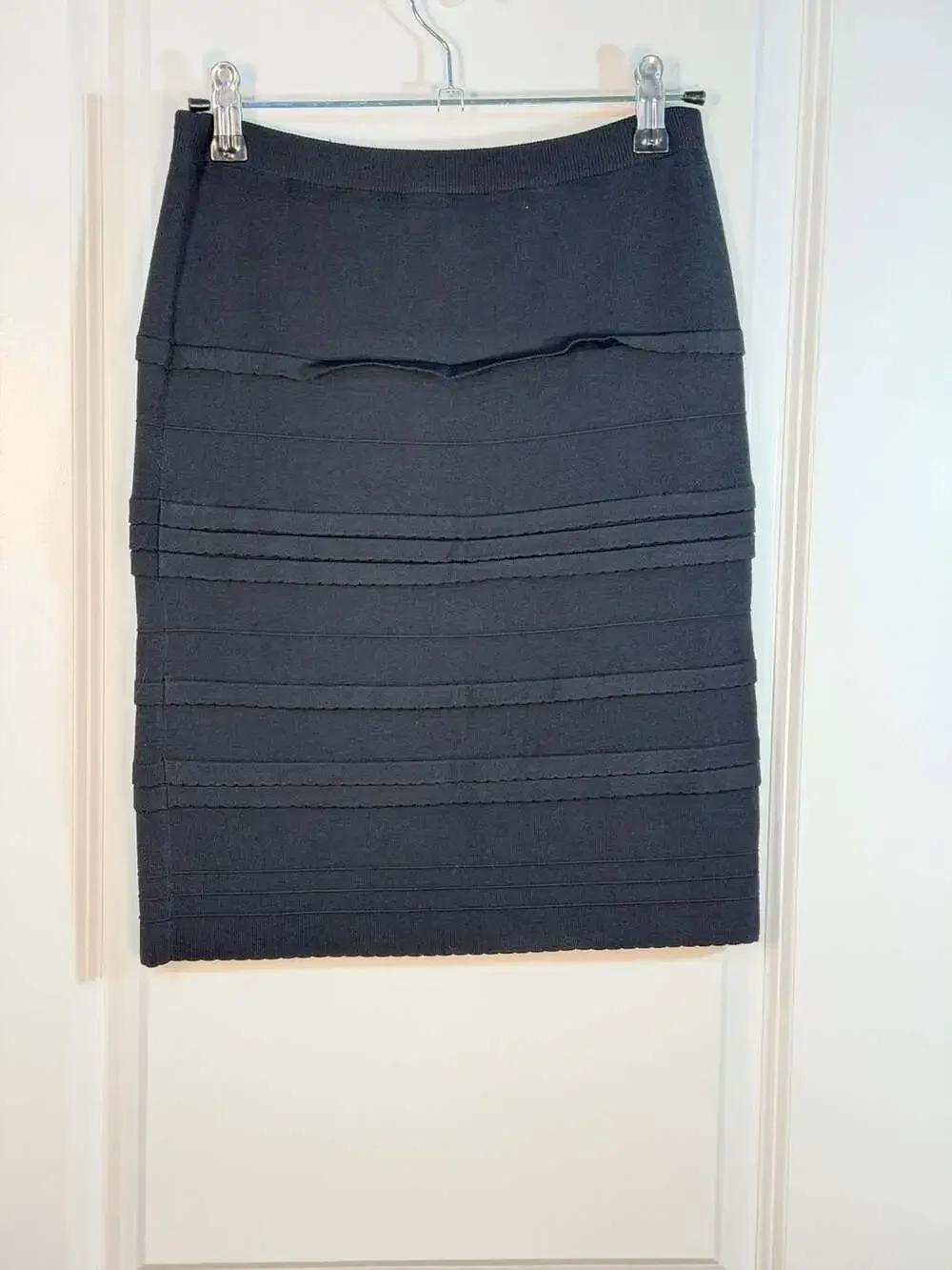 Carmen Marc Valvo Black Tiered Knit Pencil Skirt Size XS